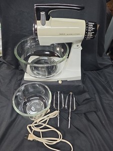 VTG Sunbeam Mixmaster Deluxe 12 Speed Stand Mixer, 2 Bowls, Tested And Works