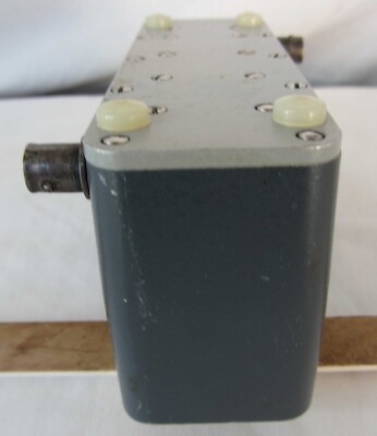 Hewlett Packard 355D VHF Attenuator 0.5W 50 ohm DC-1000 Mhz ( no S