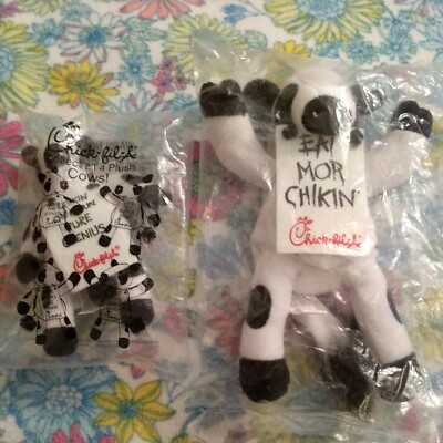 Chick-fil-A Cows, Eat Mor Chikin 9'' & Chikin On A Bun Pure Geenius 6'' Dolls 2002