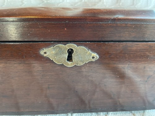 Antique English Mahogany Georgian Box, Splayed Legs - Picture 3 of 12