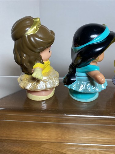 Fisher Price Little People Disney PRINCESSES Jasmine Belle Rapunzel Snow White - Picture 10 of 13