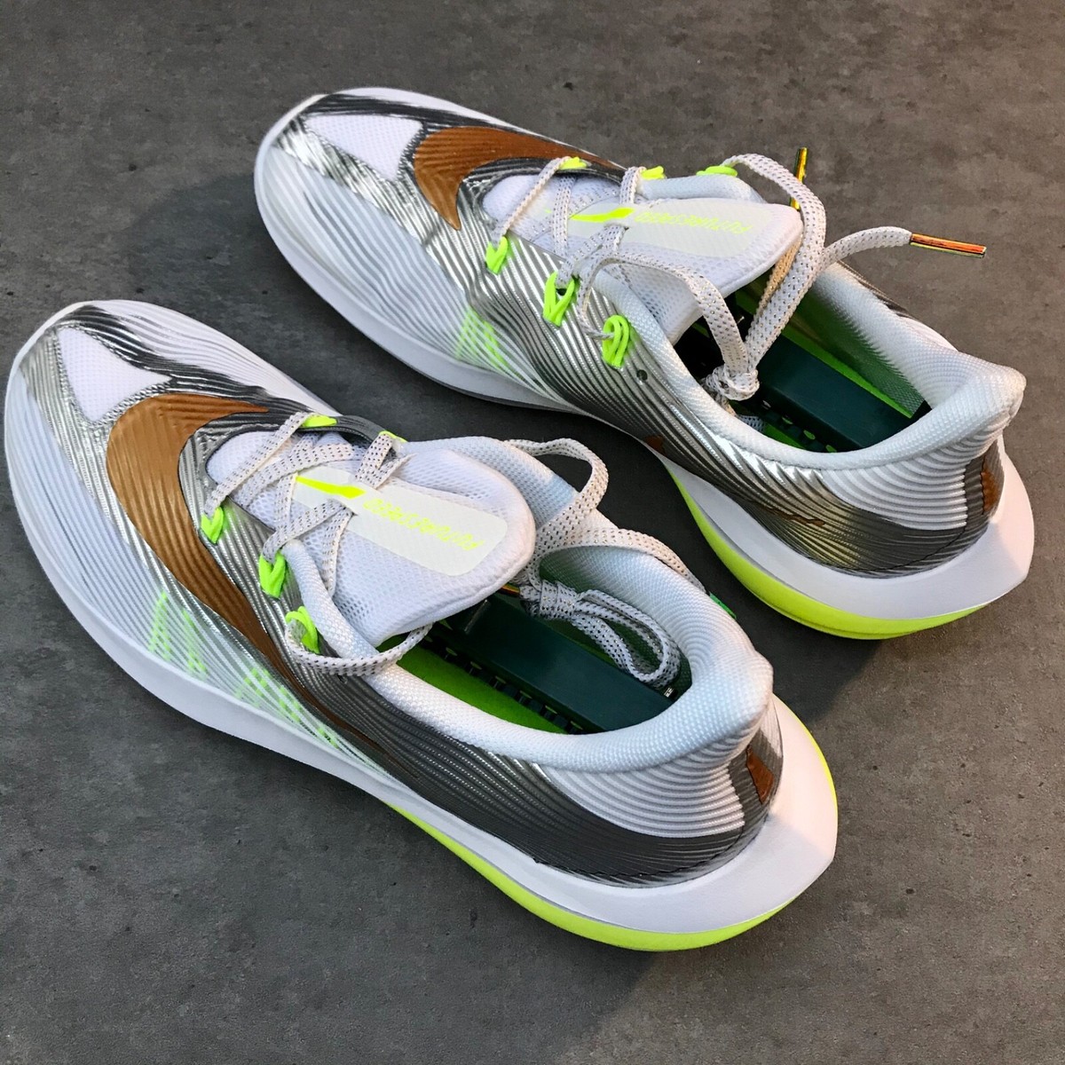 New* Nike Future Speed GS Chrome Metallic Running Shoes | eBay