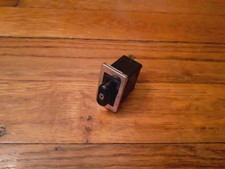 Interrupteur éclairage plafonnier  divers véhicules citroen années 70 / 80 ...