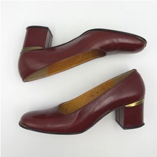 Vintage Etienne Aigner Burgundy 2" Heels 7.5N Gold Accent Leather Oxblood Pumps