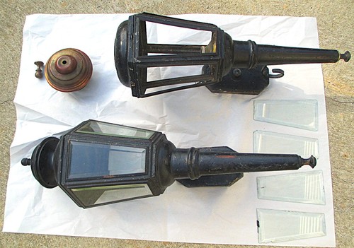 Large pair of classic vintage outdoor brass lanterns - for parts or restoration