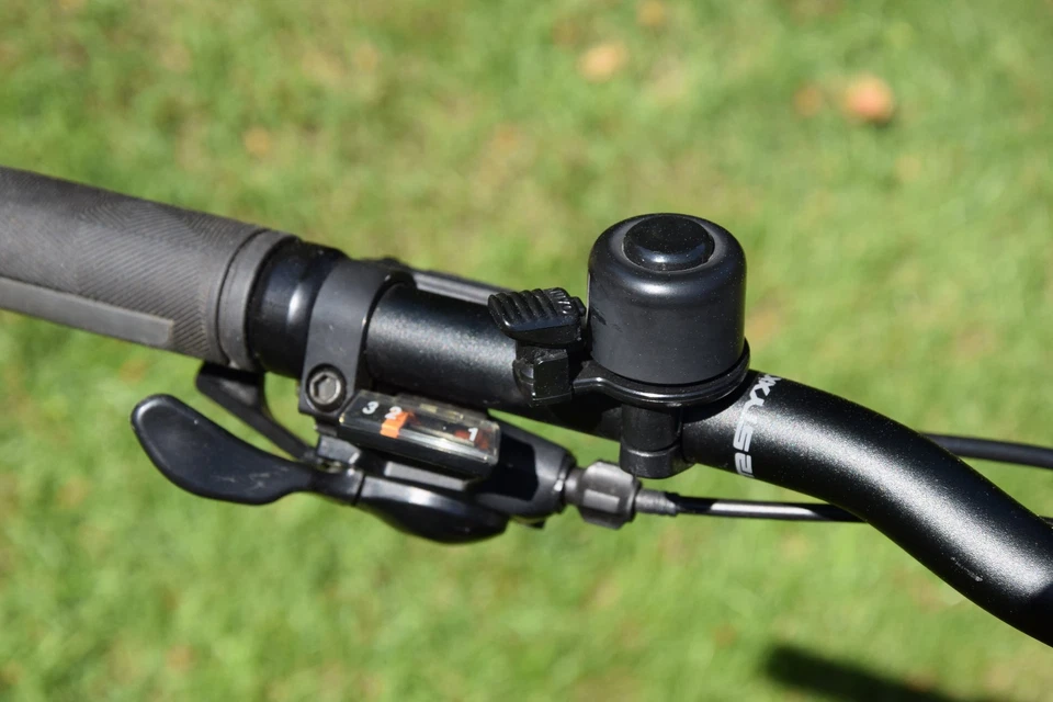 ACHTUNG!! BULLS Sharptail Street-3 Mountainbike, schwarz - Bild 4 von 4