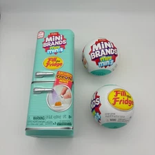 Mini Brands Minis Fill the Fridge Light Up REFRIGERATOR Playset + 2 Blind Balls
