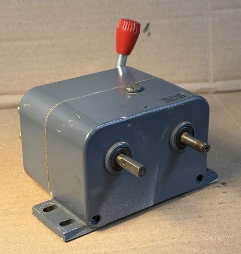 ZERO MAX INC JK42 / JK42 USED CW Clockwise Input / Output - product listing photo