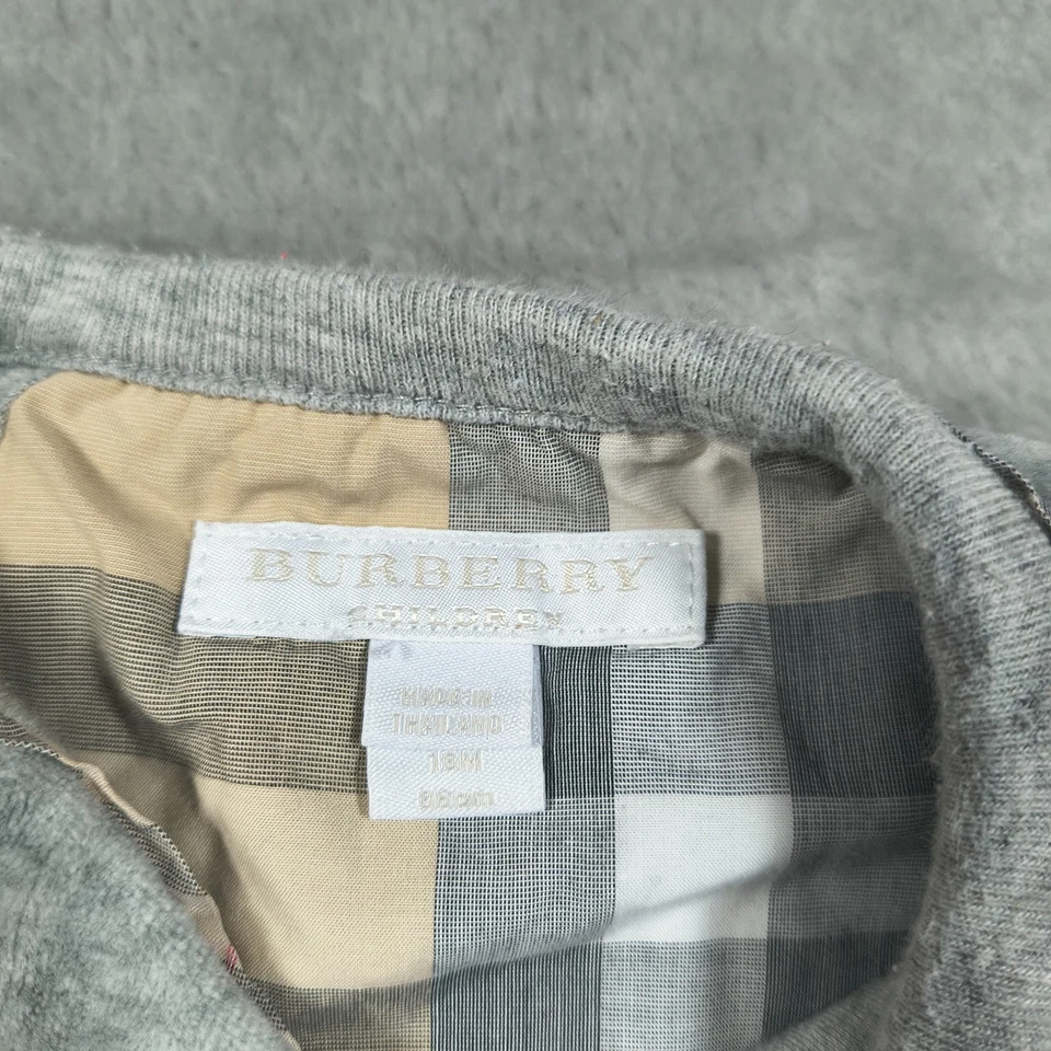 Cardigã Burberry bebê suéter 18 meses cinza manga longa macio - Imagem 4 de 4