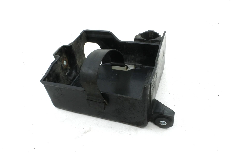 YAMAHA XJ750 XJ750M XJ750R REAR BACK TAIL UNDERTAIL BATTERY TRAY PLASTIC - Image 3 of 4