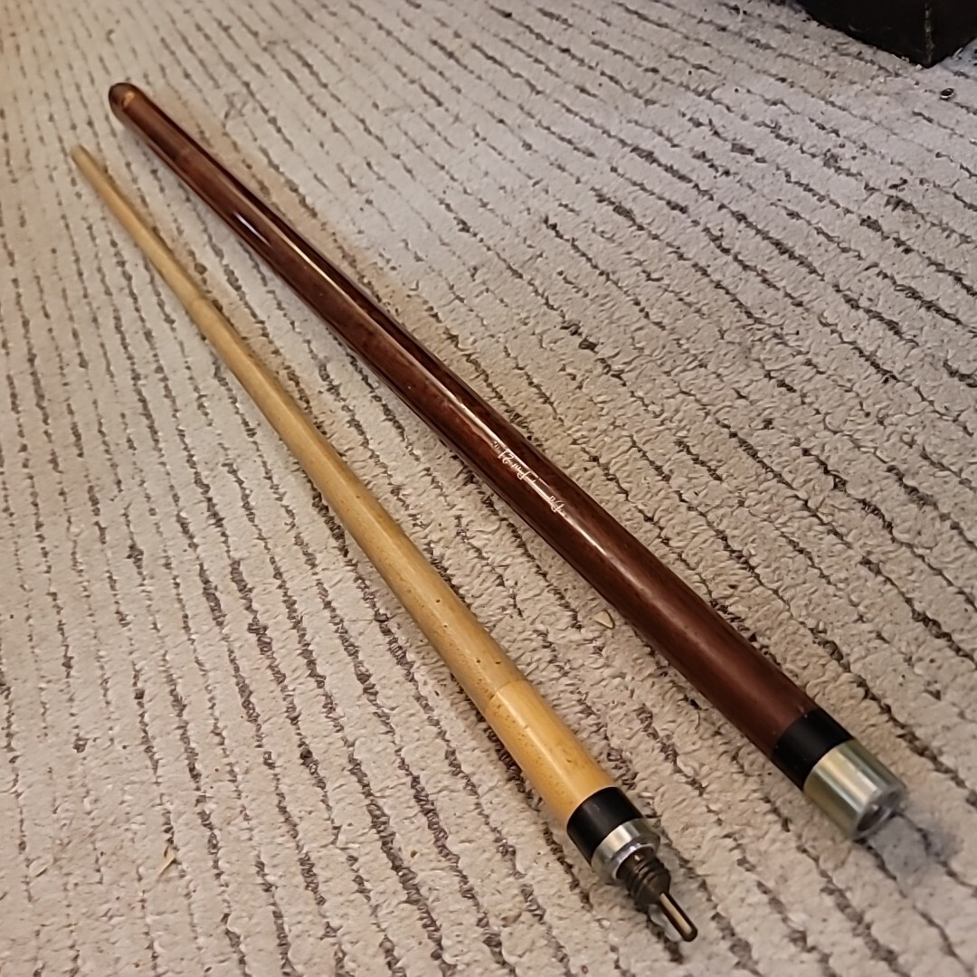 Vintage Dufferin Dot 21 oz Pool Cue 57” Maple Leaf Logo eBay