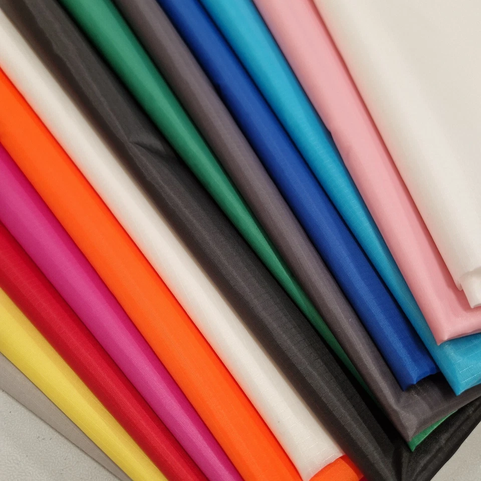 Tela resistente al agua Ripstop nailon liviana 150 cm de ancho banderas exteriores Foto 3 de 4