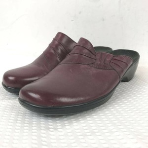 clarks maroon shoes