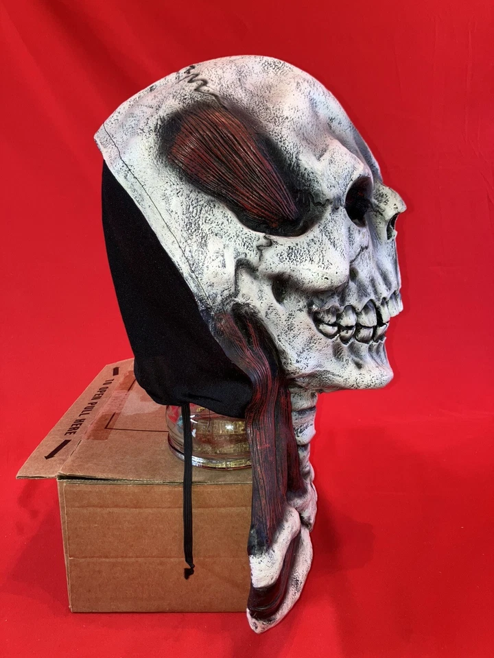 Cryptic Cadavers Skull Mask with Skeleton Chest Piece / PVC Vinyl Adult Costume - Image 4 of 4