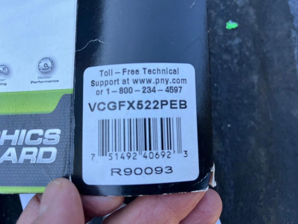 PNY NVIDIA GeForce FX 5200 (VCGFX522PEB) 256MB DDR SDRAM PCI Graphics adapter - Image 2 of 4