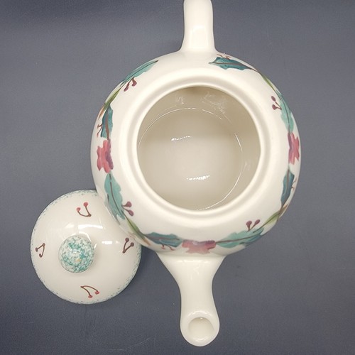 Hartstone Pottery- Christmas Garland Holly Berry & Acorn- Large Teapot ! - Picture 9 of 10