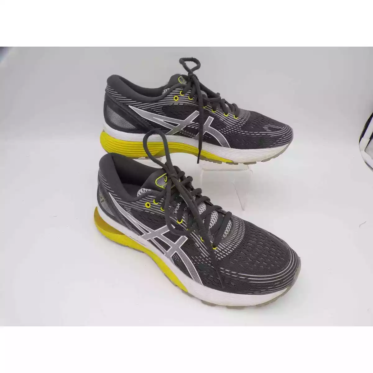 How to clean hotsell gel bottom shoes