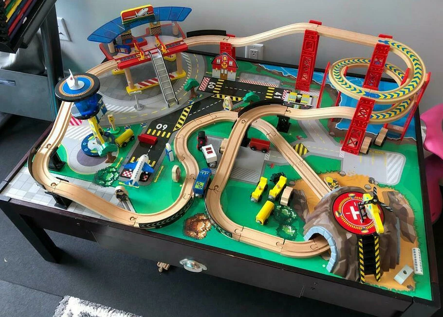 Kidkraft airport hotsell train table