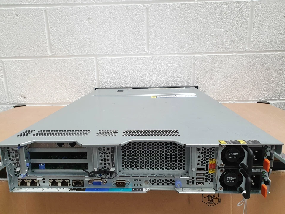 IBM x3650 M4 2U Server 2x Xeon E5-2650 2Ghz 8 Core 192GB RAM M5110e RAID SAS - Image 2 of 4