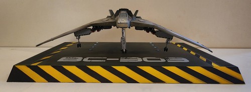 QMx Quantum Mechanix Stargate SG-1 F-302 Fighter Interceptor Scale Replica