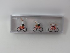 Preiser HO 25005 Cyclists Racers Bicycles Ath...
