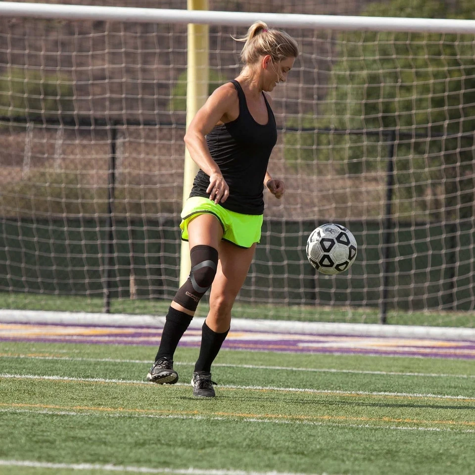 Copper Fit Pro Series Knee Compression Sleeve Black Large - Image 4 of 4