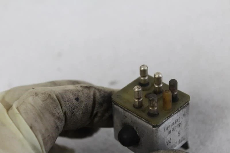 1974 1975 1976 1977 1978 1979 1980 MERCEDES 450SL R107 AIR POLLUTION RELAY - Image 3 of 4