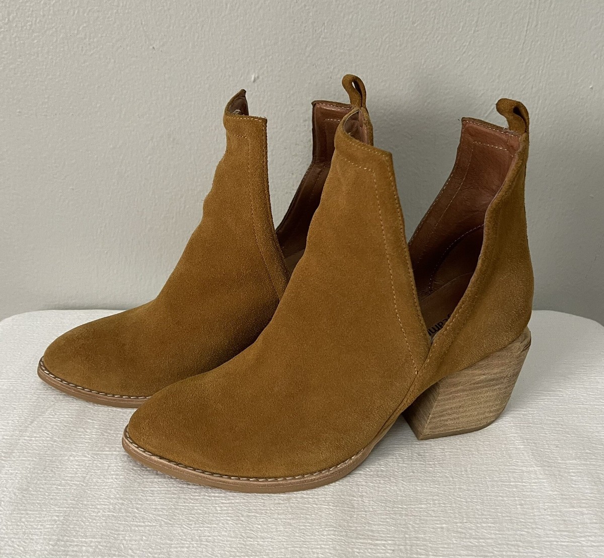 Jeffrey Campbell $209 Orwell Mustard Suede Cut Out Block Heel