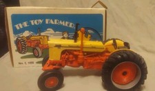 ERTL Case 800 Case-o-Matic Farm Tractor 1/16th Toy Farmer National Toy Show 1990
