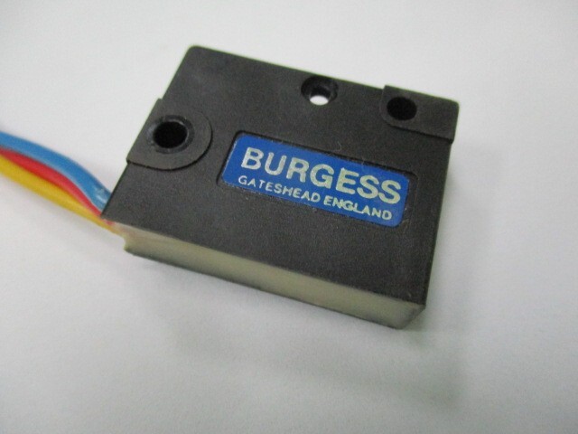 Rolls Royce Silver Spur, Spirit, Bentley central locking door switch UD25610 NOS
