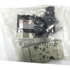 1PCS NEW SMC V0302S-001D-X20 The Electromagnetic Valve