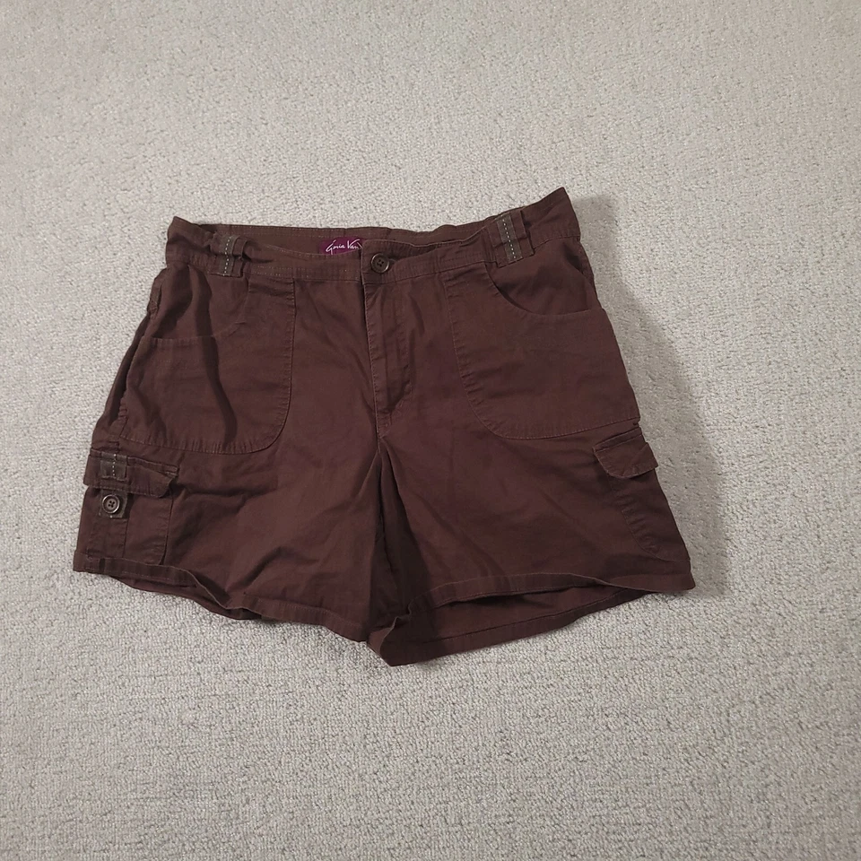 Shorts cargo feminino Gloria Vanderbilt 10 marrom stretch - Imagem 2 de 4