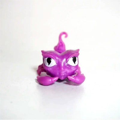 Monster High Sultan Sting Skorpion Gigi Grant Haustier Figur Magenta TOP