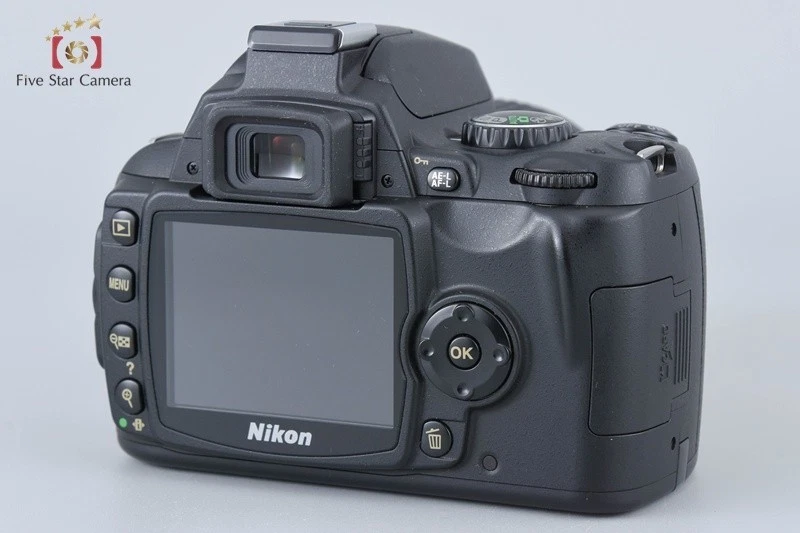 "Shutter count 2,887" Nikon D40 Black 6.1 MP DSLR AF-S DX 18-55 55-200 Lenses - Image 3 of 4