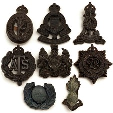 Grupo 8x WW2 PLÁSTICO Bakerlite CUERPO Edición Económica Baquelita Tapa Insignias ATS RASC