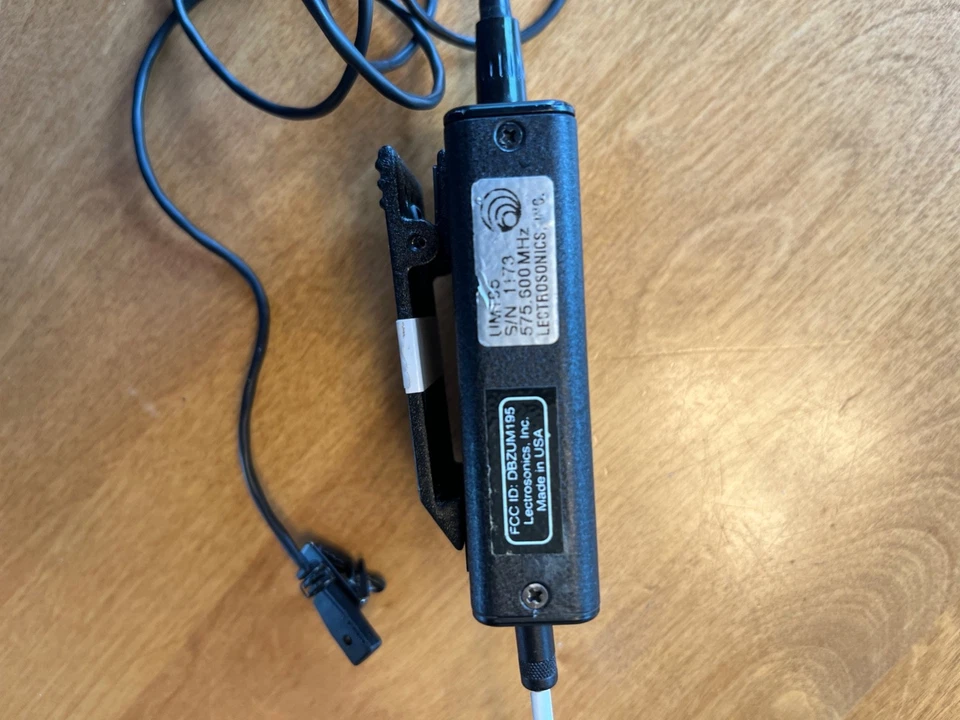 Lectrosonics CR195 & UH195 Receiver & Plug & Transmitter and LAV - Image 4 of 4