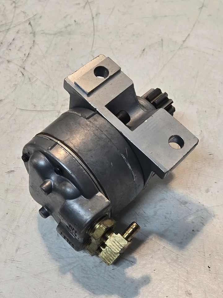 Oil Pump for Ridgid Threading Machine 62052 | 10 Tooth Sprocket 10mm Mount Holes - Image 4 of 4