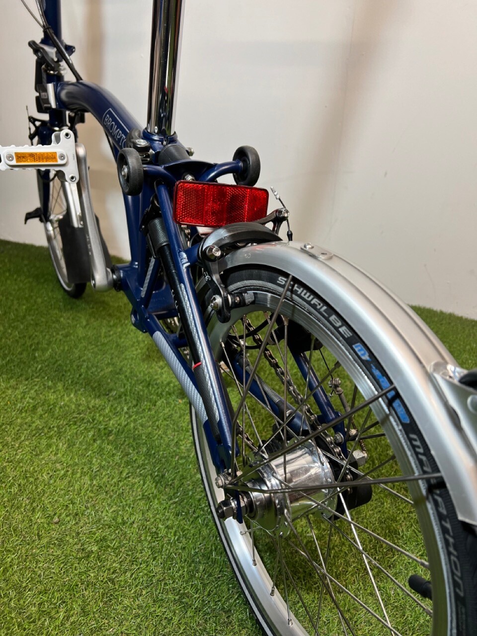 Navy Blue Brompton Bike M6L Folding Bike w/ Brompton Bike Pump eBay
