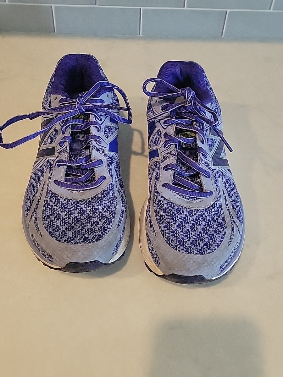 New Balance 720 V3 Women's Size Comfort Ride Running Purple