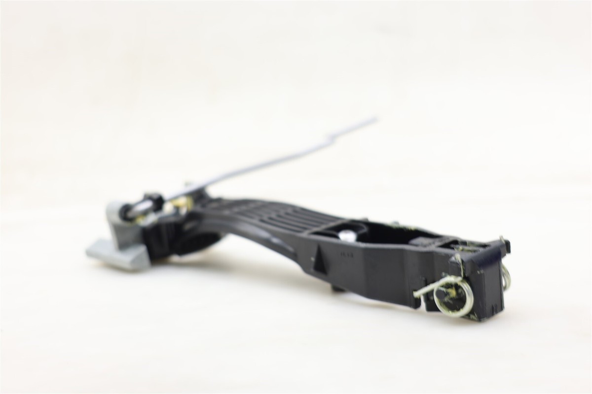 NEW OEM Mazda Front Right Exterior Door Handle Base BHN95842XC