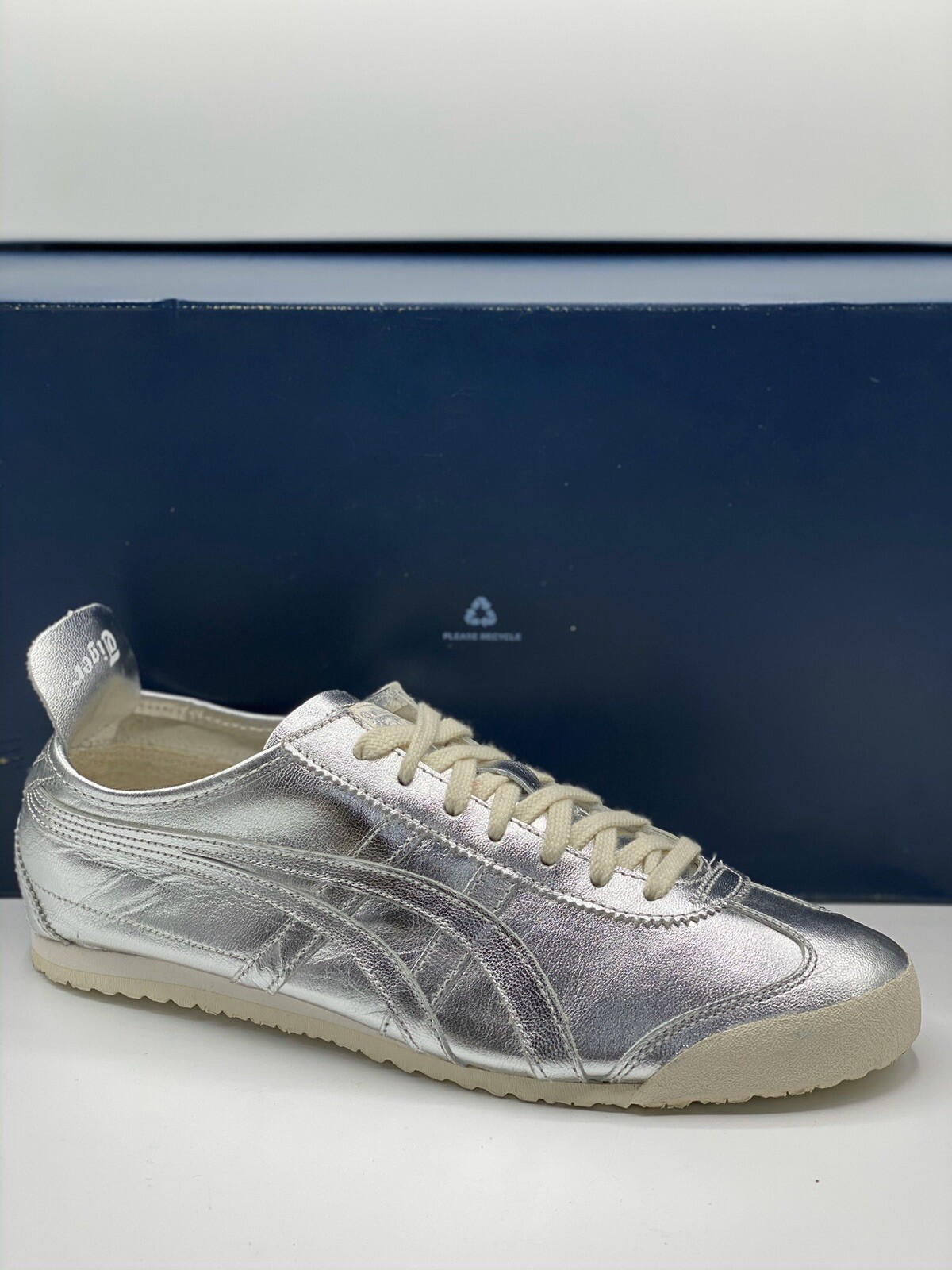 asics le tigre