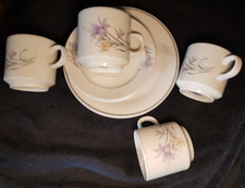 KUN-LUN China Porzellan 2x Kaffeetasse+ 2x Untertasse + 2 Kuchenteller Blumen