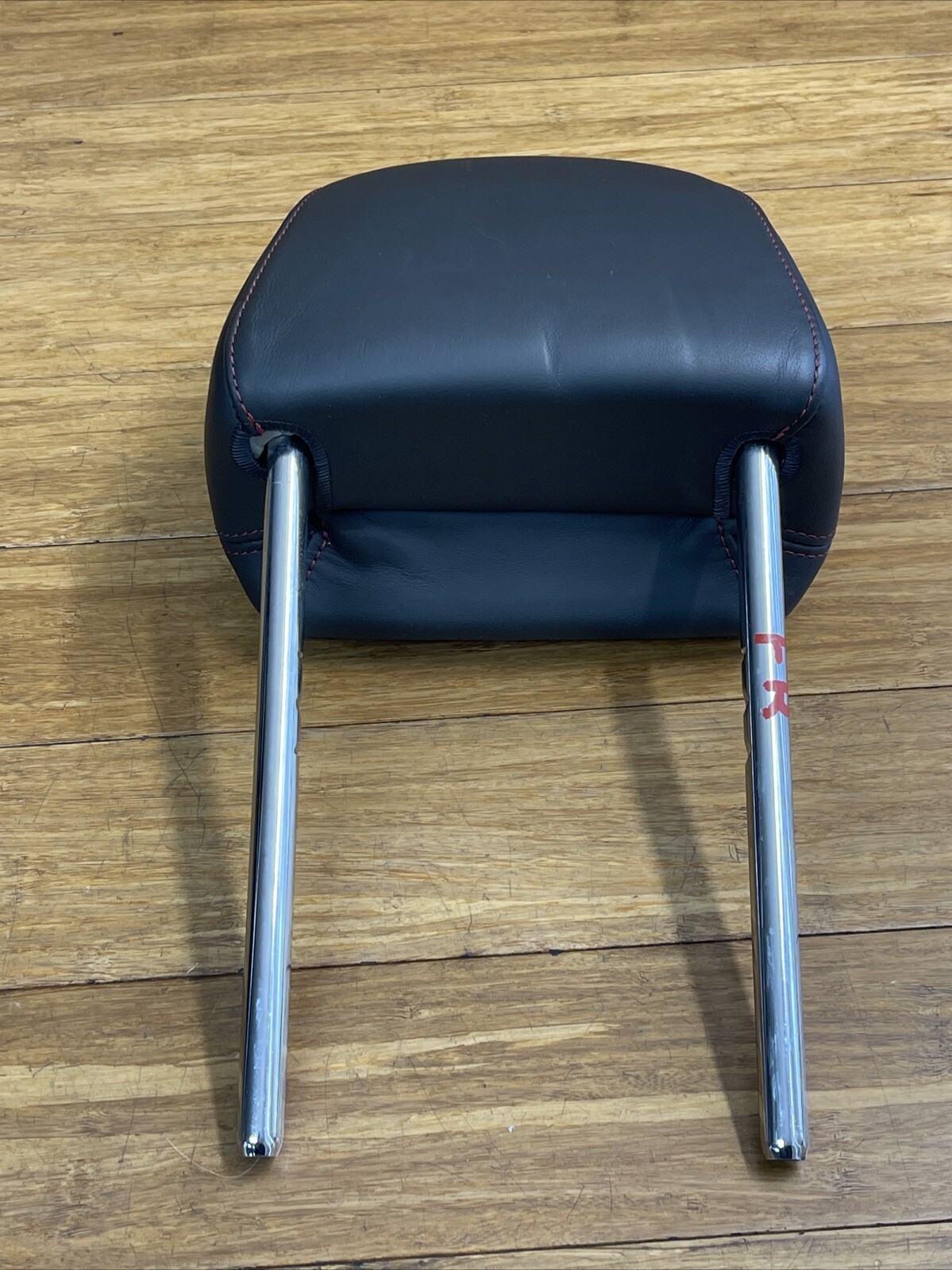 Audi R8 2014-2015 Front Right Headrest