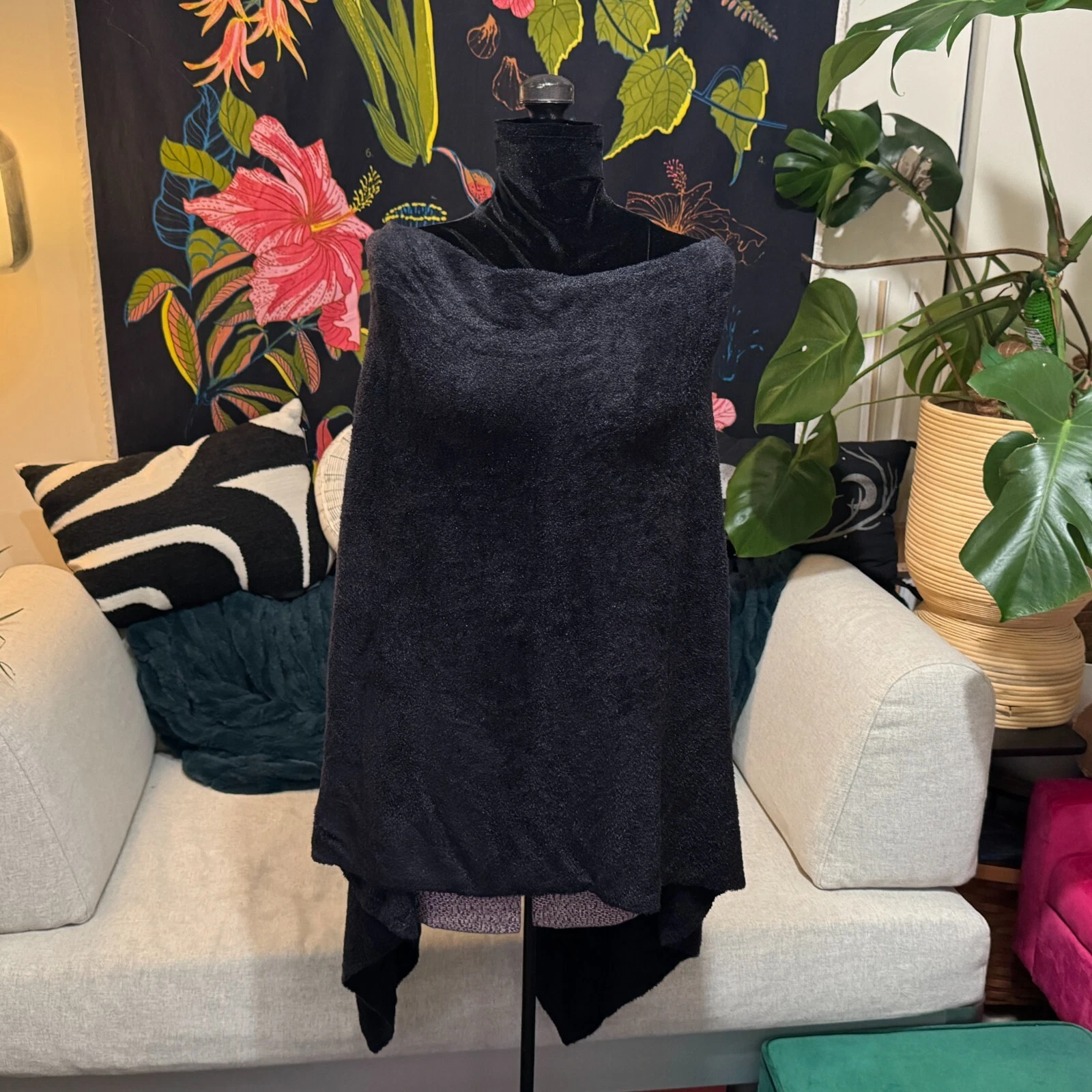Barefoot Dreams, Cozychic Lite Versatile Ruana Poncho, Black/Plus One Size
