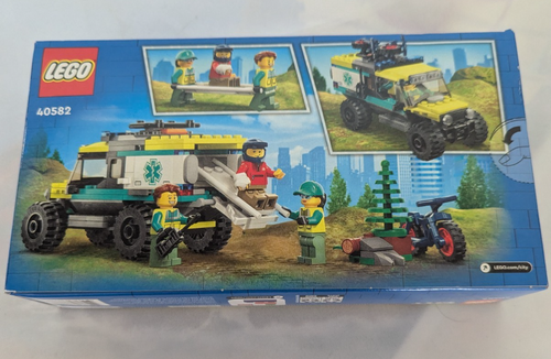 LEGO CITY: 4x4 Off-Road Ambulance Rescue (40582) - NEW SEALED, Free Shipping - Picture 3 of 3