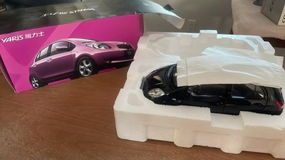 2006 2008 2011 TOYOTA YARIS 1st gen hatchback diecast model car scale 1:18 PAUDI