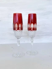 GODINGER EDINBURGH CUT TO CLEAR RED RUBY CRYSTAL CHAMPAGNE GLASSES, Set Of 2