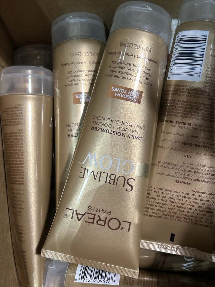 L’Oreal Paris Sublime Glow Daily Moisturizer Medium Skin Tones 8 fl oz (1 Tube) - Image 3 of 3