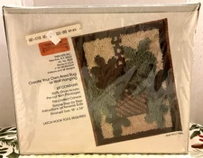 1977 Yarn Kits Inc Latch Hook Kit Finished Size 18x24 Simple Pre-Printed Canvas 