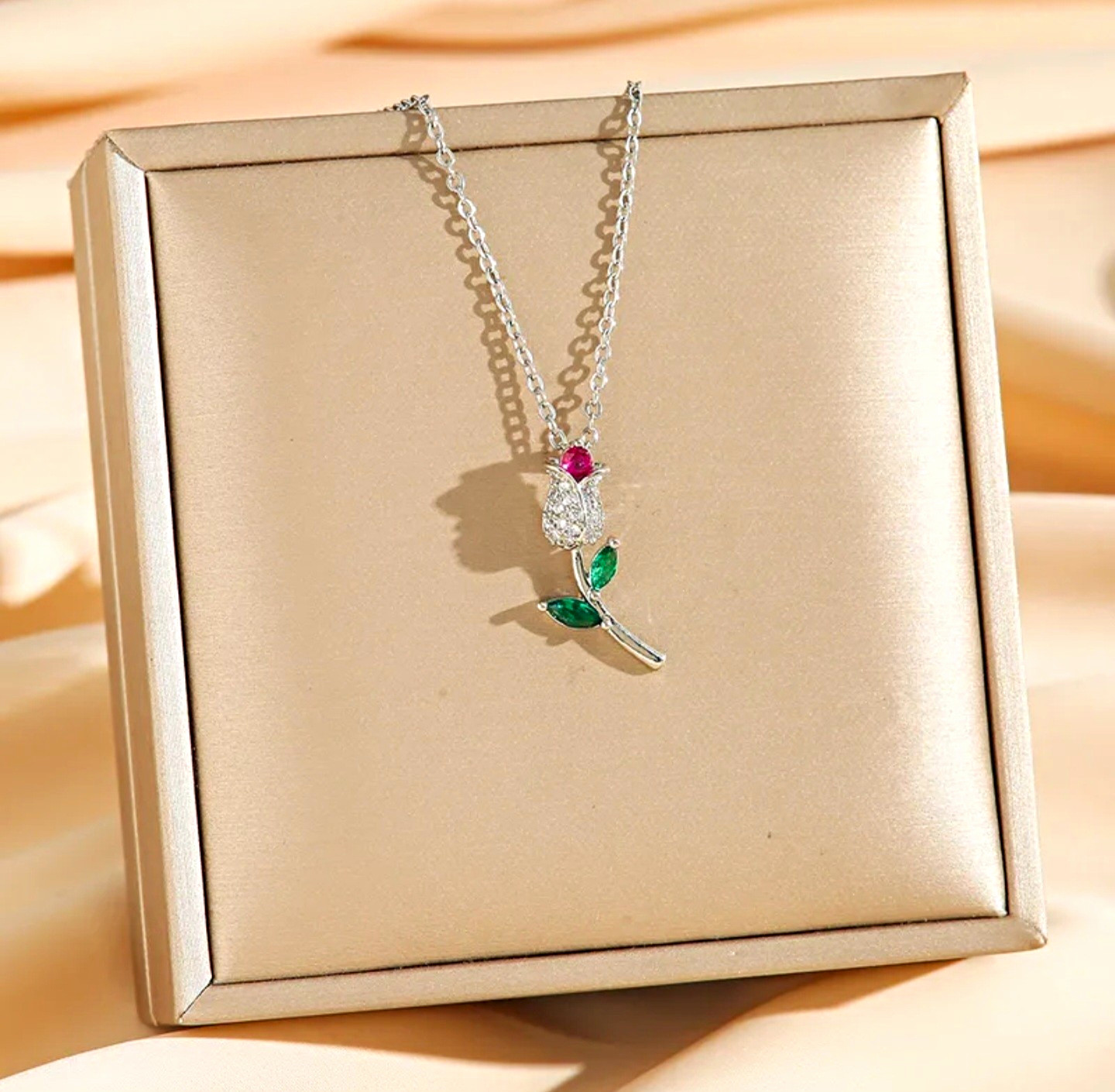 Silver Tone Flower Charm Pendant Necklace, Metal Cable Chain Adjustable